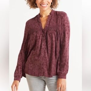 Cloth and Stone v-neck button top